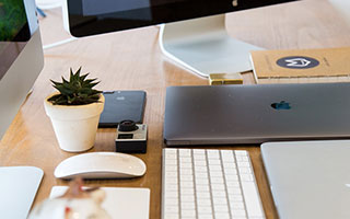 爱游戏平台-新季转会市场火热，各队补强阵容，2021夏季转会市场最新动态