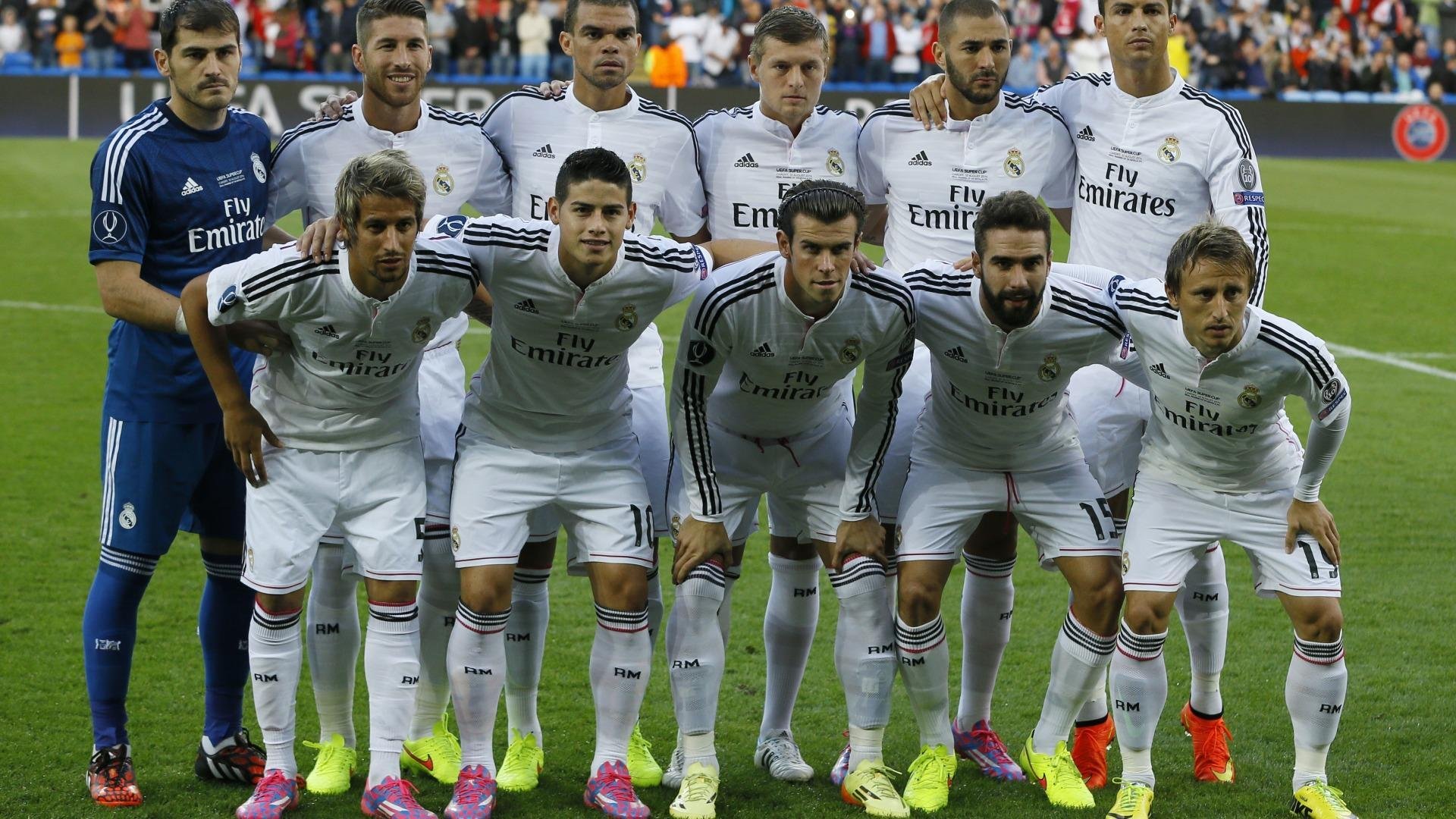 英超激烈角逐，豪门纷纷奋战追赶